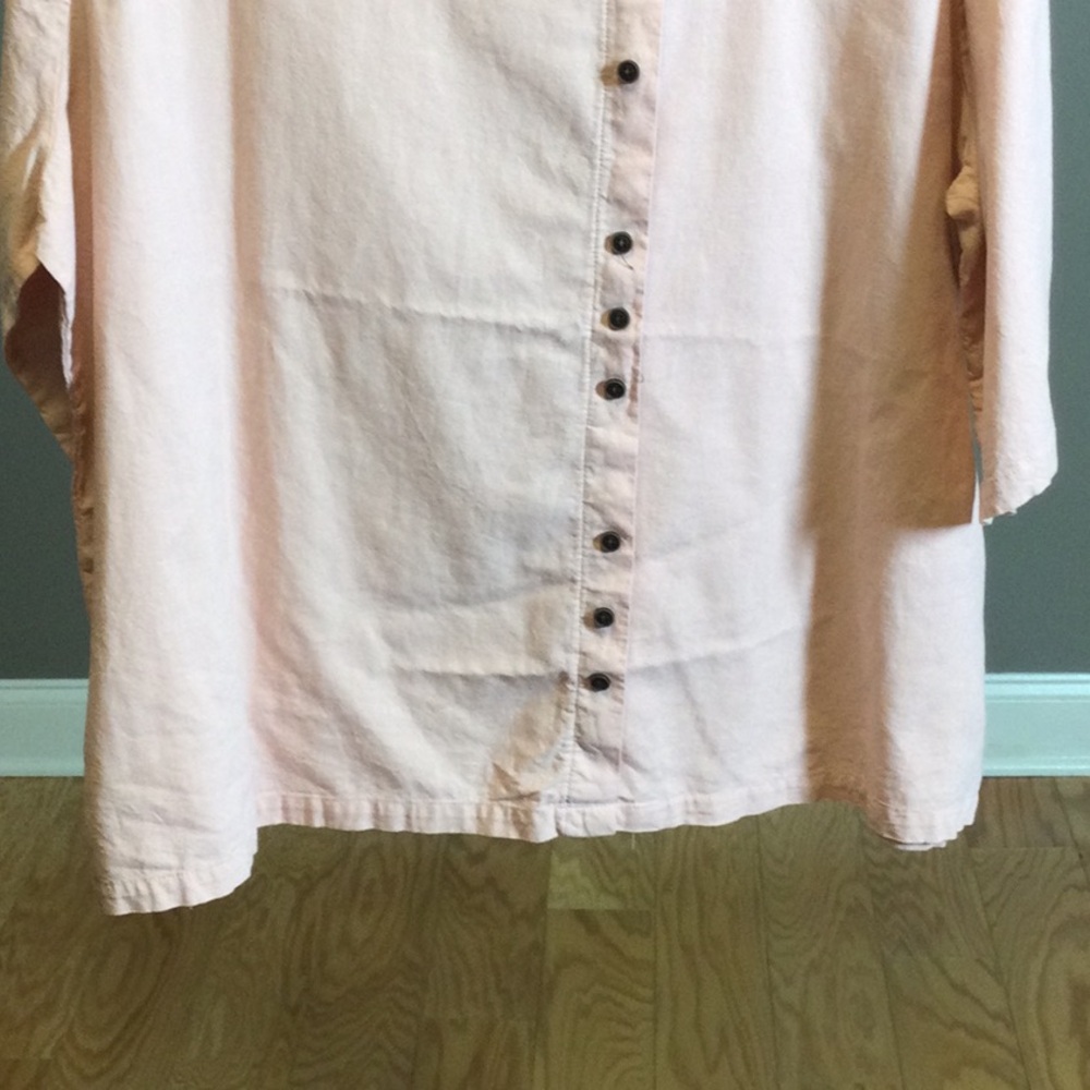 5x Peach Pull Over Diagonal Button Top - image 7